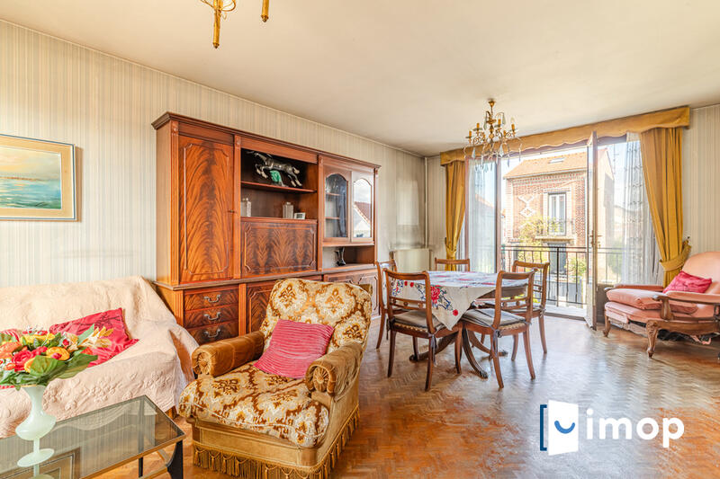 Maison - 121 m² - 7 pièces