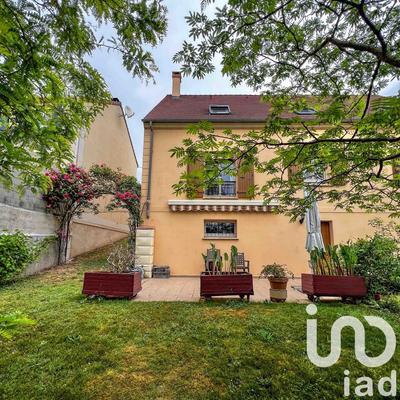 Maison - 150 m² - 7 pièces