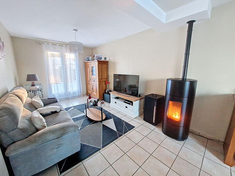 Maison - 95 m² - 5 pièces