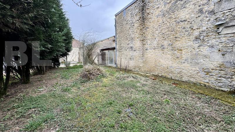 Maison ancienne - 167 m² - 8 pièces