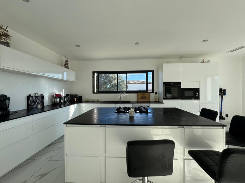 Maison - 190 m² - 6 pièces