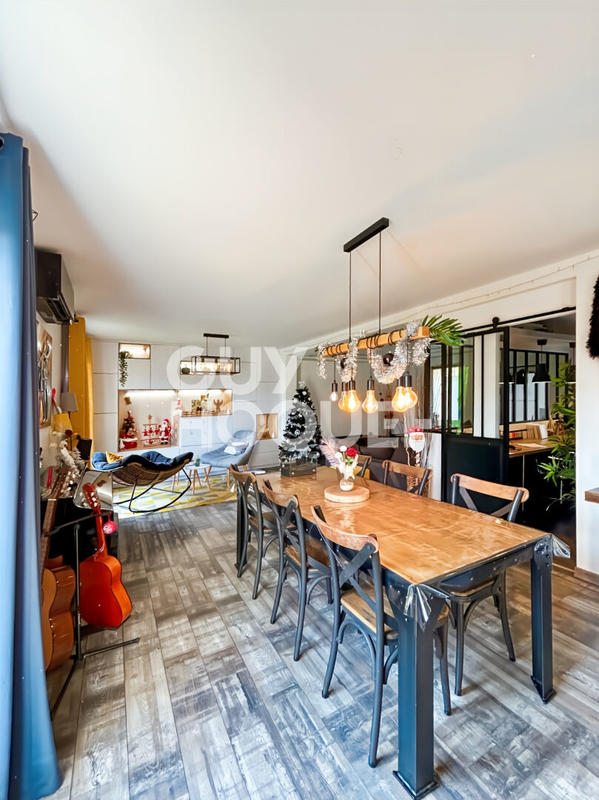 Maison - 160 m² - 7 pièces