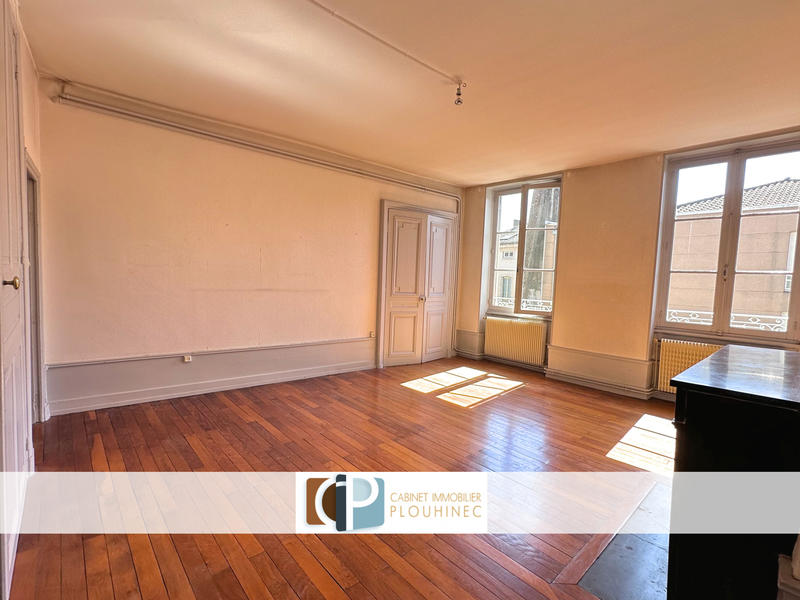 Appartement - 120 m² - 5 pièces