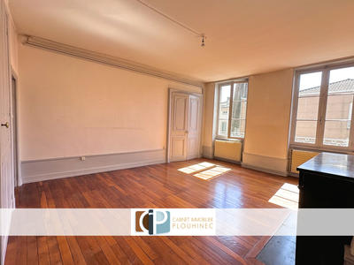 Appartement - 120 m² - 5 pièces