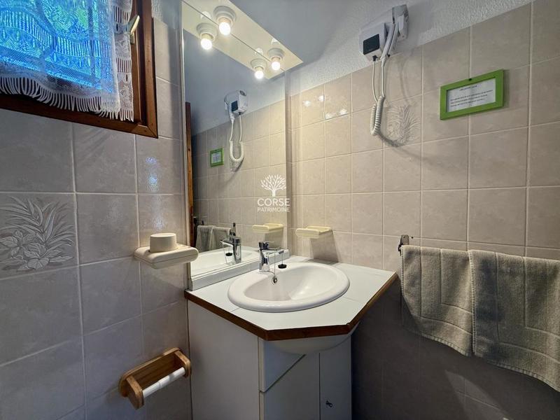 Villa - 185 m² - 15 pièces