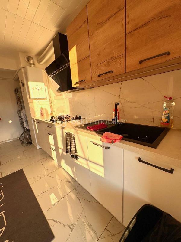 Appartement - 75 m² - 3 pièces