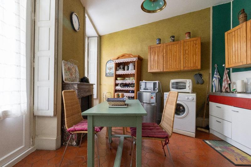 Appartement - 270 m² - 6 pièces