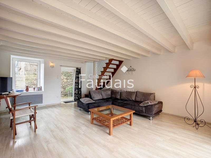 Maison - 104 m² - 5 pièces