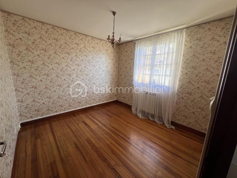 Maison - 80 m² - 5 pièces