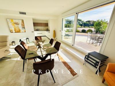 Appartement - 140 m² - 5 pièces