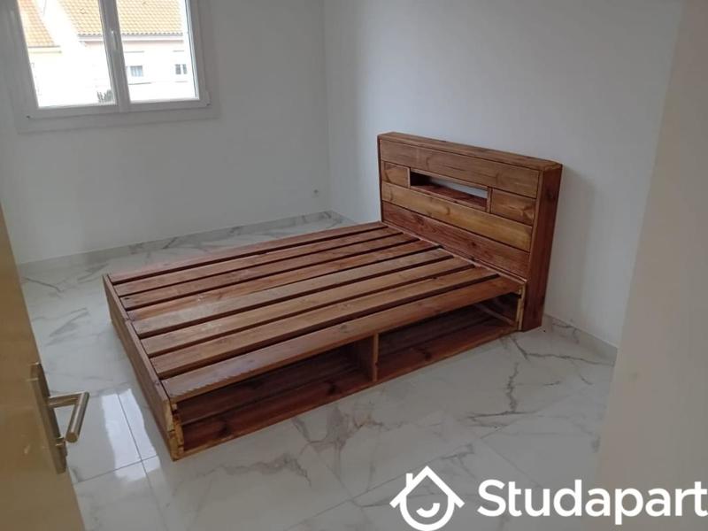 Chambre - 10 m² - 1 pièce