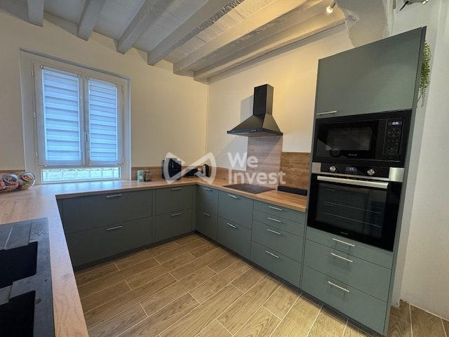 Maison - 337 m² - 8 pièces