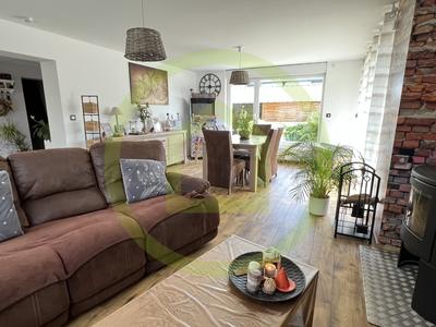 Maison - 195 m² - 7 pièces