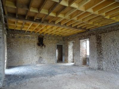 Maison - 250 m² - 8 pièces