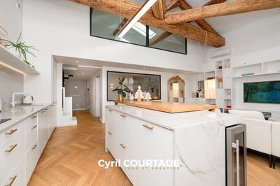 Appartement bourgeois - 130 m² - 4 pièces