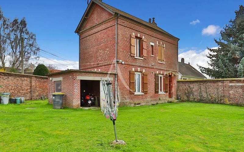 Maison - 103 m² - 6 pièces