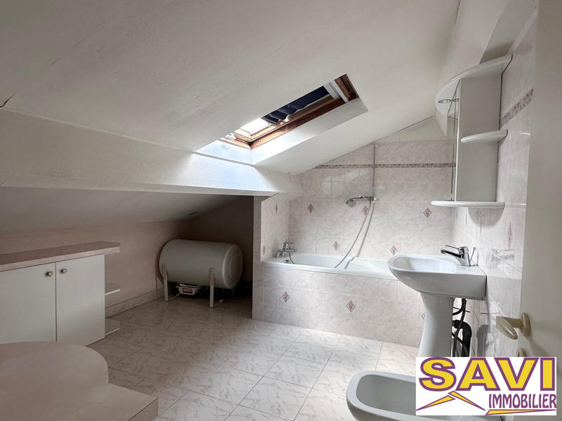 Maison - 141 m² - 7 pièces