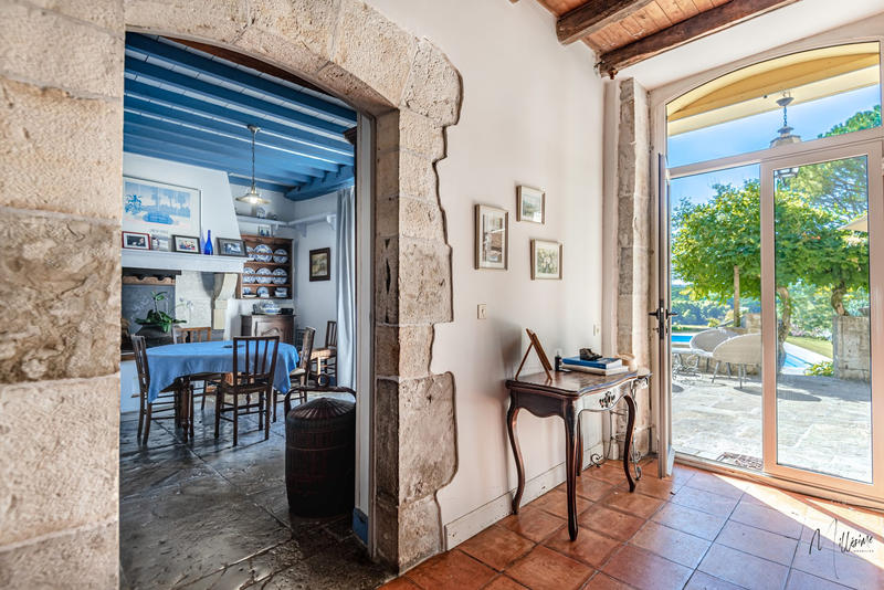 Maison - 296 m² - 7 pièces