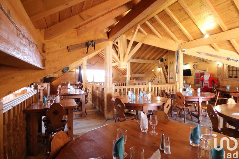 Local commercial - 210 m²