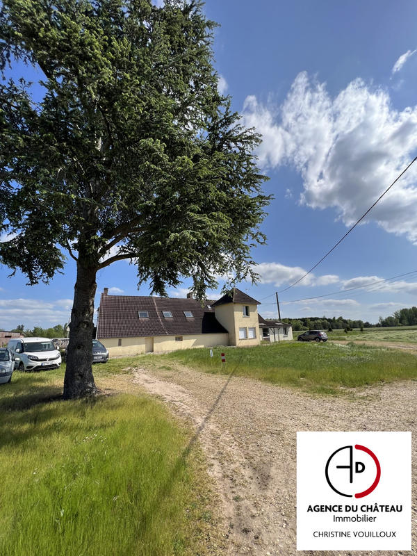 Maison - 402 m² - 15 pièces