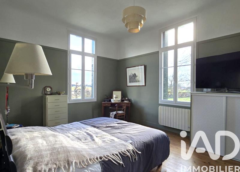 Maison - 291 m² - 12 pièces