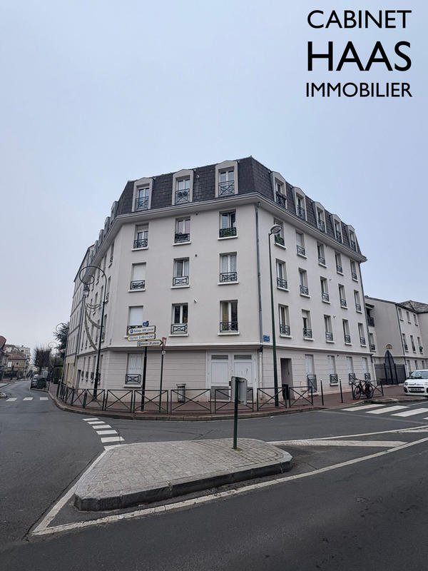 Parking / Garage - 10 m²