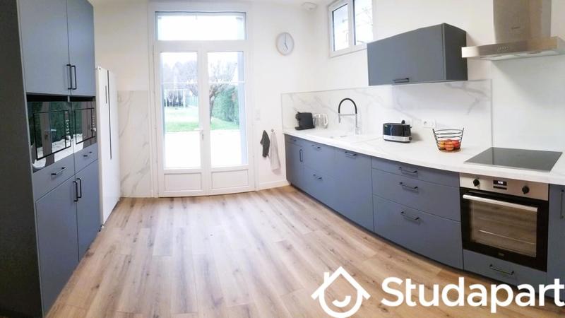 Chambre - 12 m² - 1 pièce