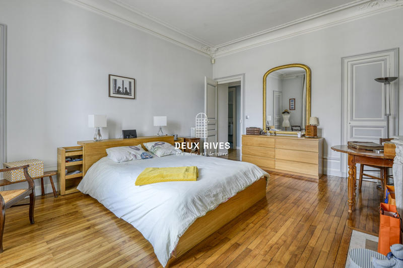 Appartement - 230 m² - 5 pièces