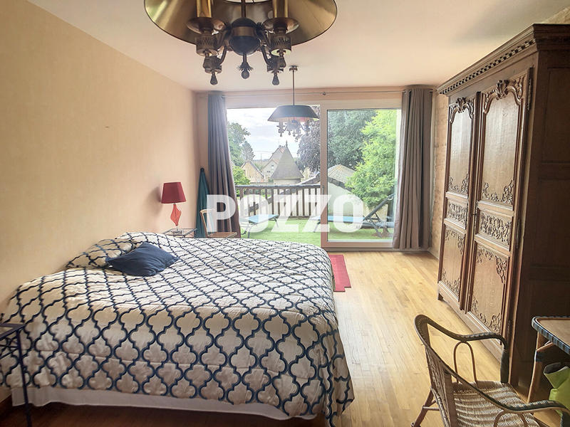 Maison - 290 m² - 10 pièces