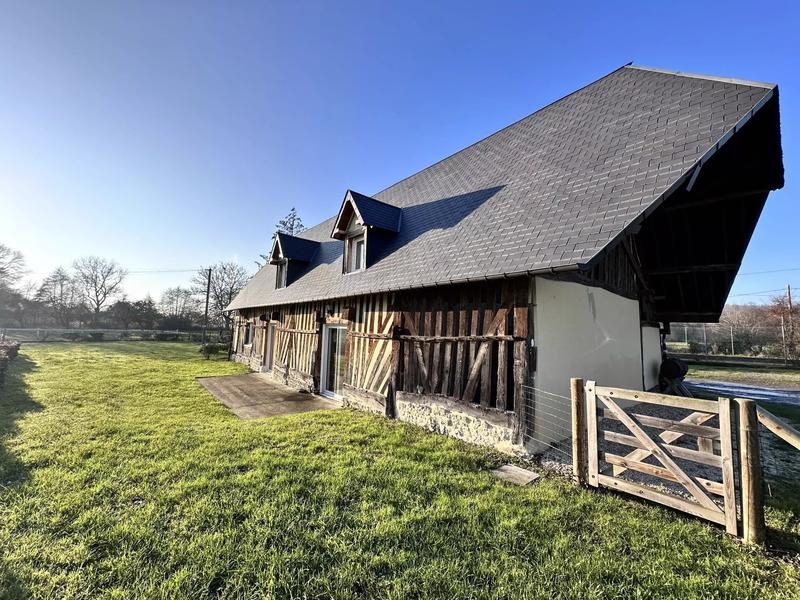 Propriété - 491 m² - 22 pièces