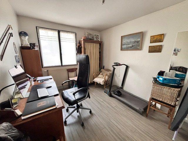 Maison traditionnelle - 89 m² - 6 pièces