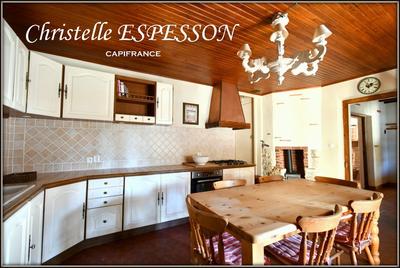 Maison - 174 m² - 6 pièces