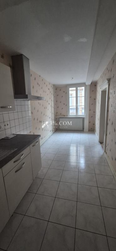 Maison - 107 m² - 11 pièces