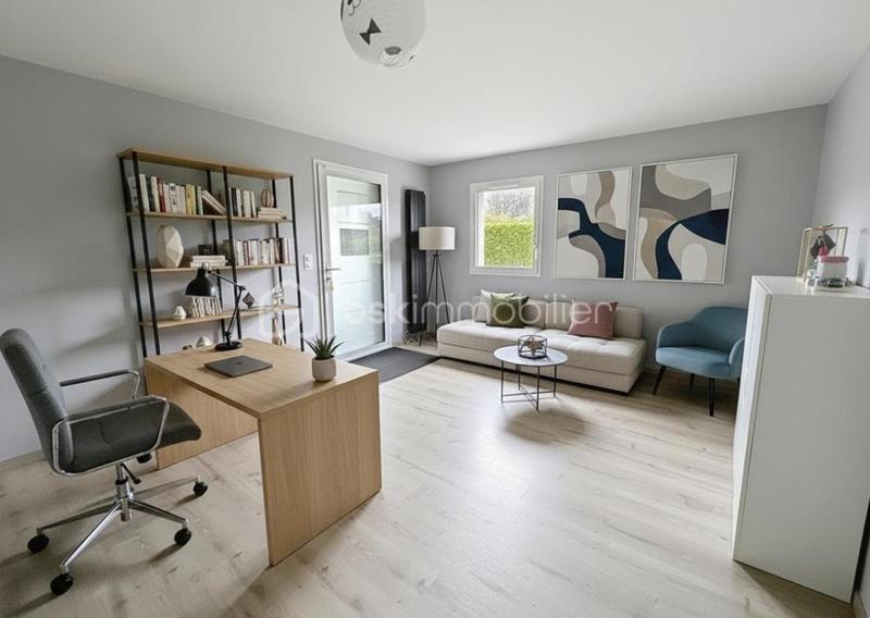 Maison - 230 m² - 10 pièces