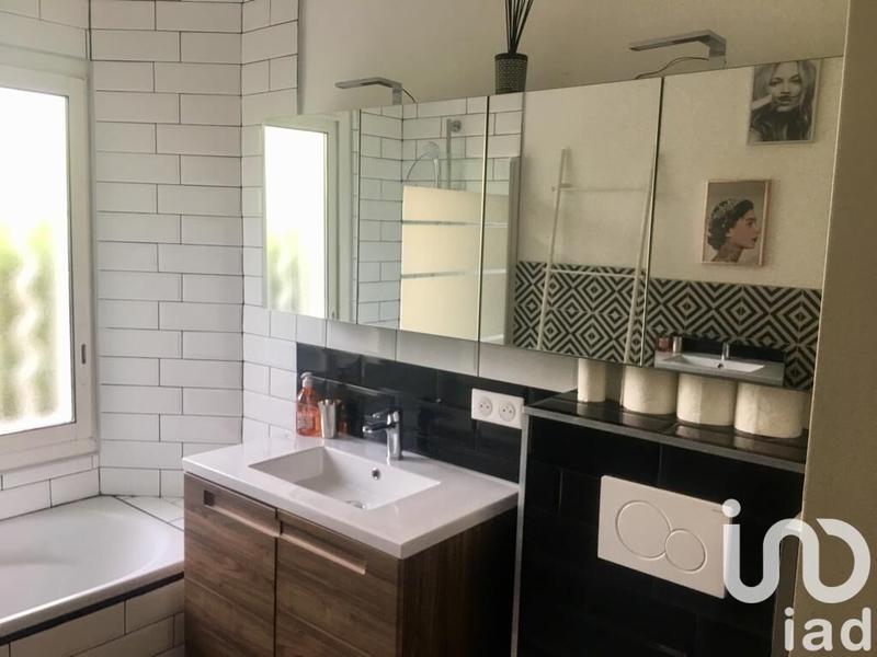 Appartement - 98 m² - 5 pièces