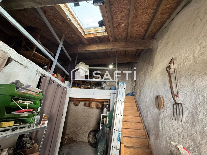 Maison - 140 m² - 5 pièces