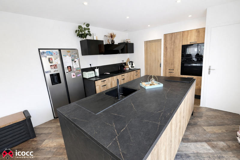 Maison - 153 m² - 7 pièces