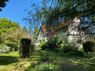 Maison - 287 m² - 10 pièces