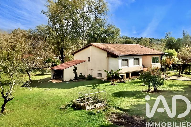 Maison - 120 m² - 7 pièces