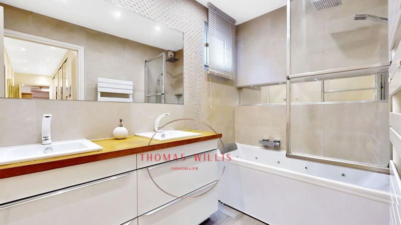 Appartement - 112 m² - 4 pièces