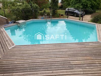 Maison - 235 m² - 8 pièces