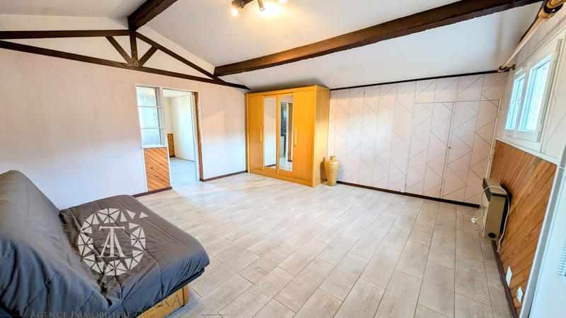 Villa - 308 m² - 12 pièces