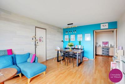 Appartement - 83 m² - 4 pièces