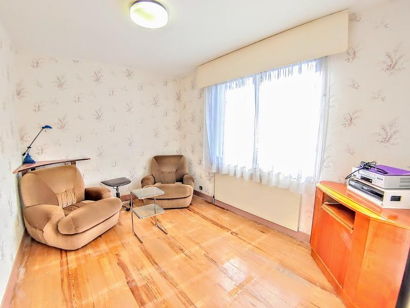 Maison - 570 m² - 8 pièces