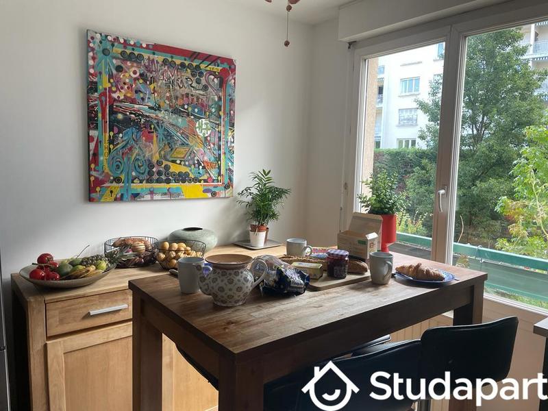 Chambre - 10 m² - 1 pièce