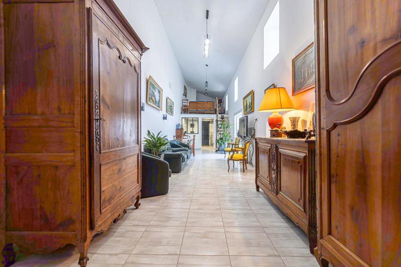 Maison - 327 m² - 7 pièces