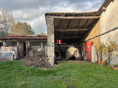 Maison - 80 m² - 4 pièces