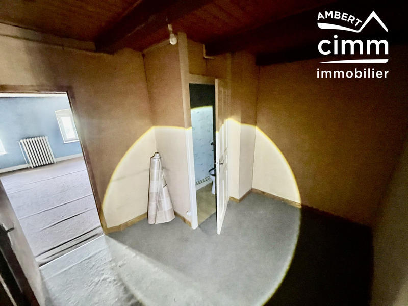 Maison - 136 m² - 10 pièces