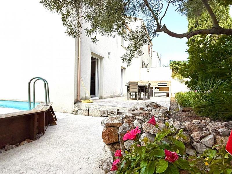 Villa - 96 m² - 5 pièces