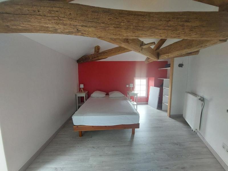 Maison - 325 m² - 13 pièces